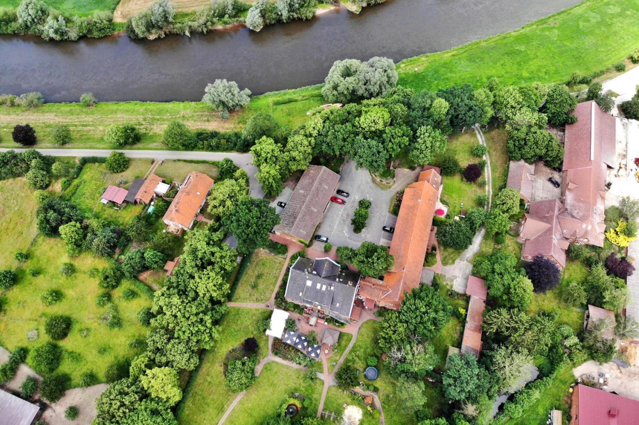 Land-Gut-Hotel Allerhof Frankenfeld Exterior foto